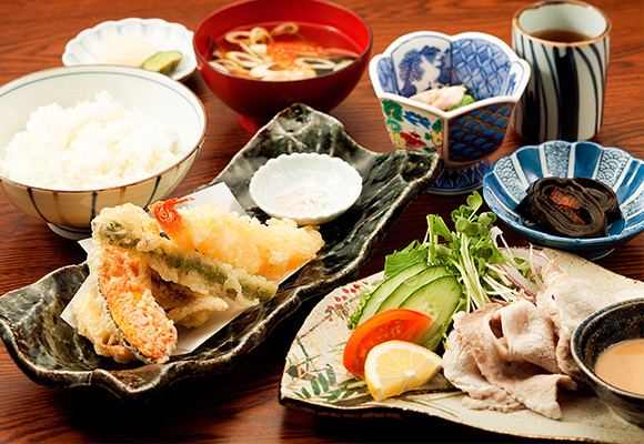 真心こめた日替わりのお食事